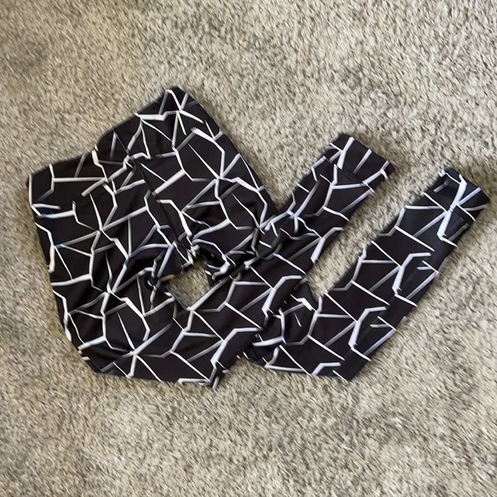 EUC Satva yoga pants
